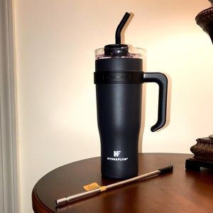 HydraFlow Black 40oz Tumbler (Stanley Cup DUPE)